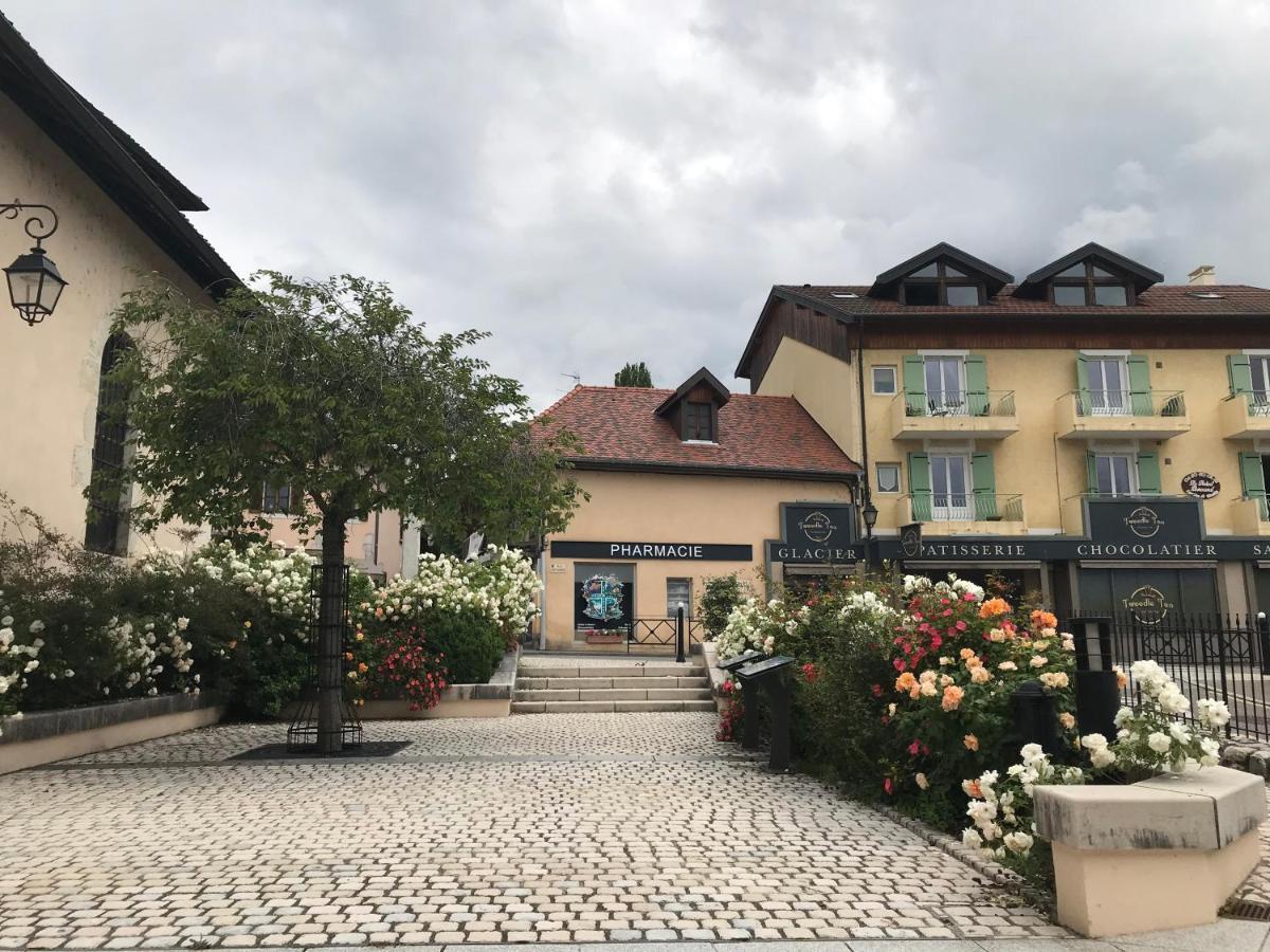 Castle View Menthon Villa Buitenkant foto